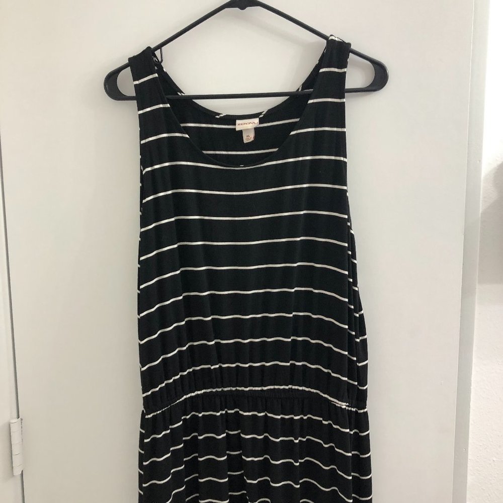 Black & White Stripe Sleeveless Maxi Dress